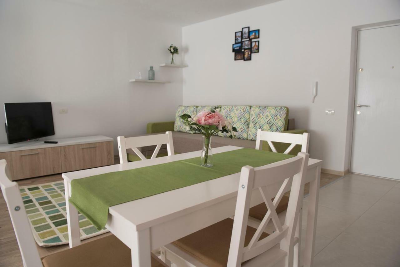 Cassie Apartment Braşov Extérieur photo